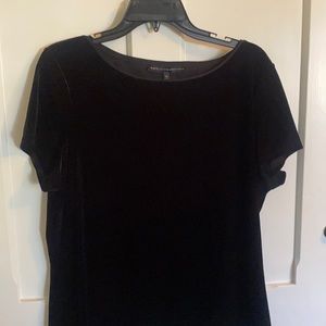 Black velvet short sleeve top